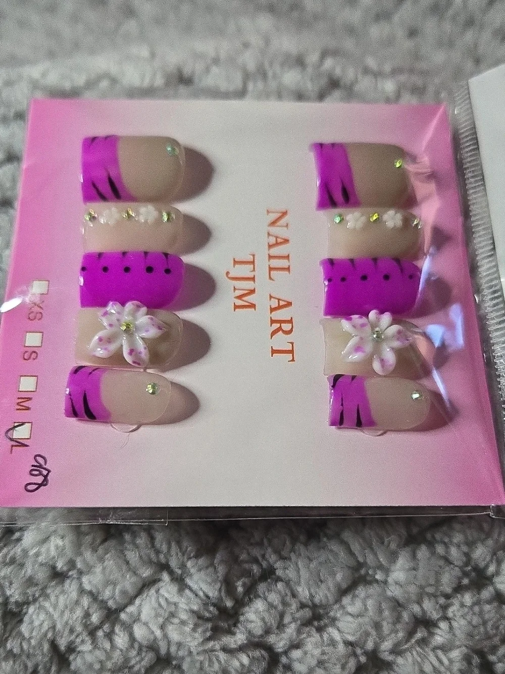 Nail Art TJM Press-On Nail Set 3D Flower Accents - Size LG NWT